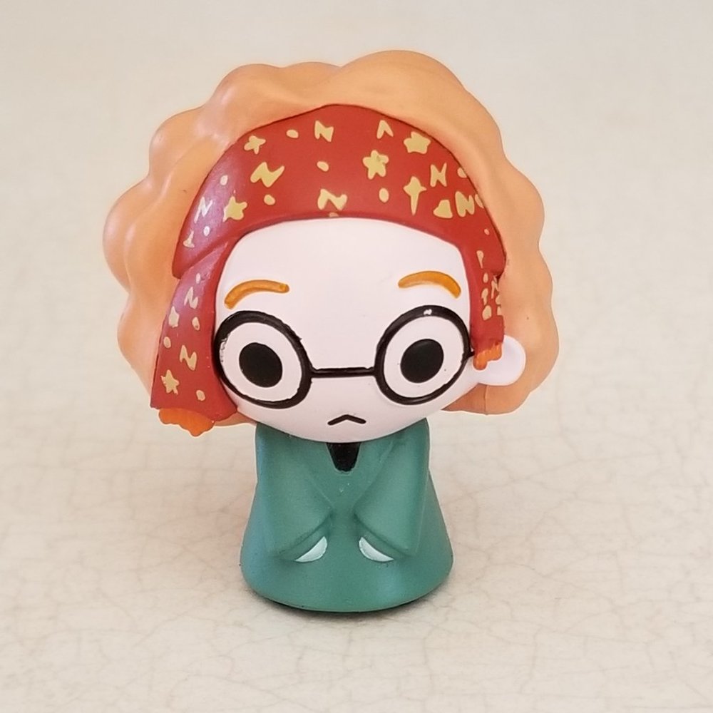 Harry Potter Professor Sybill Trelawney Cake Topper Play Figure New 1.5"